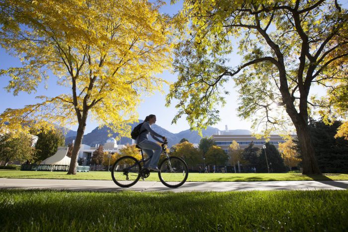Cyclist in Inverlieth Park